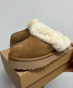 UGG W Disquette Slippers Chestnut Suede Upper